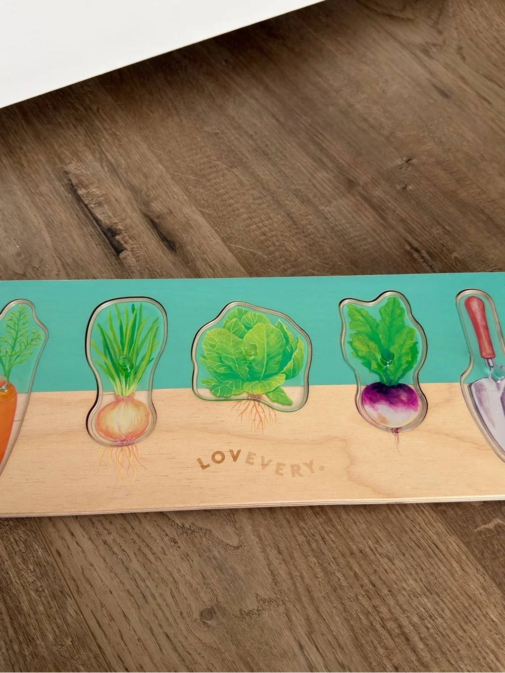 LOVEVERY wooden community